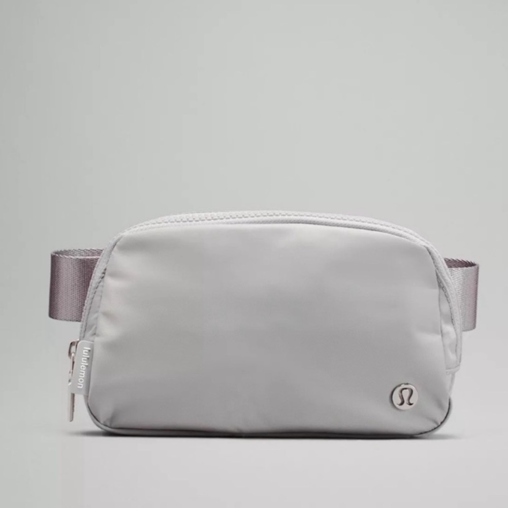 NWT Grey Lululemon Everywhere Belt Bag